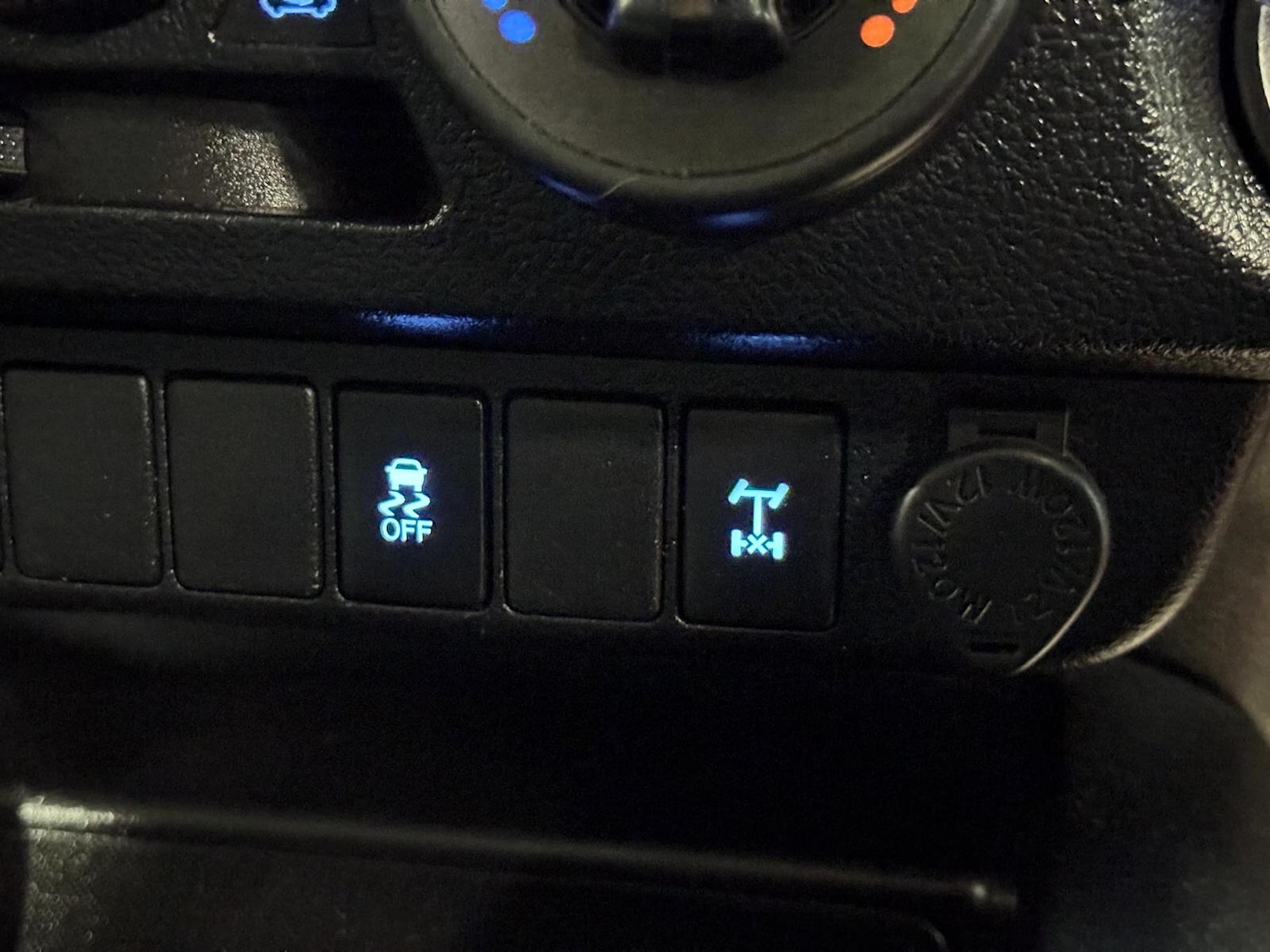 Used Toyota Hilux 2020 for sale - 77695461: Photo 37