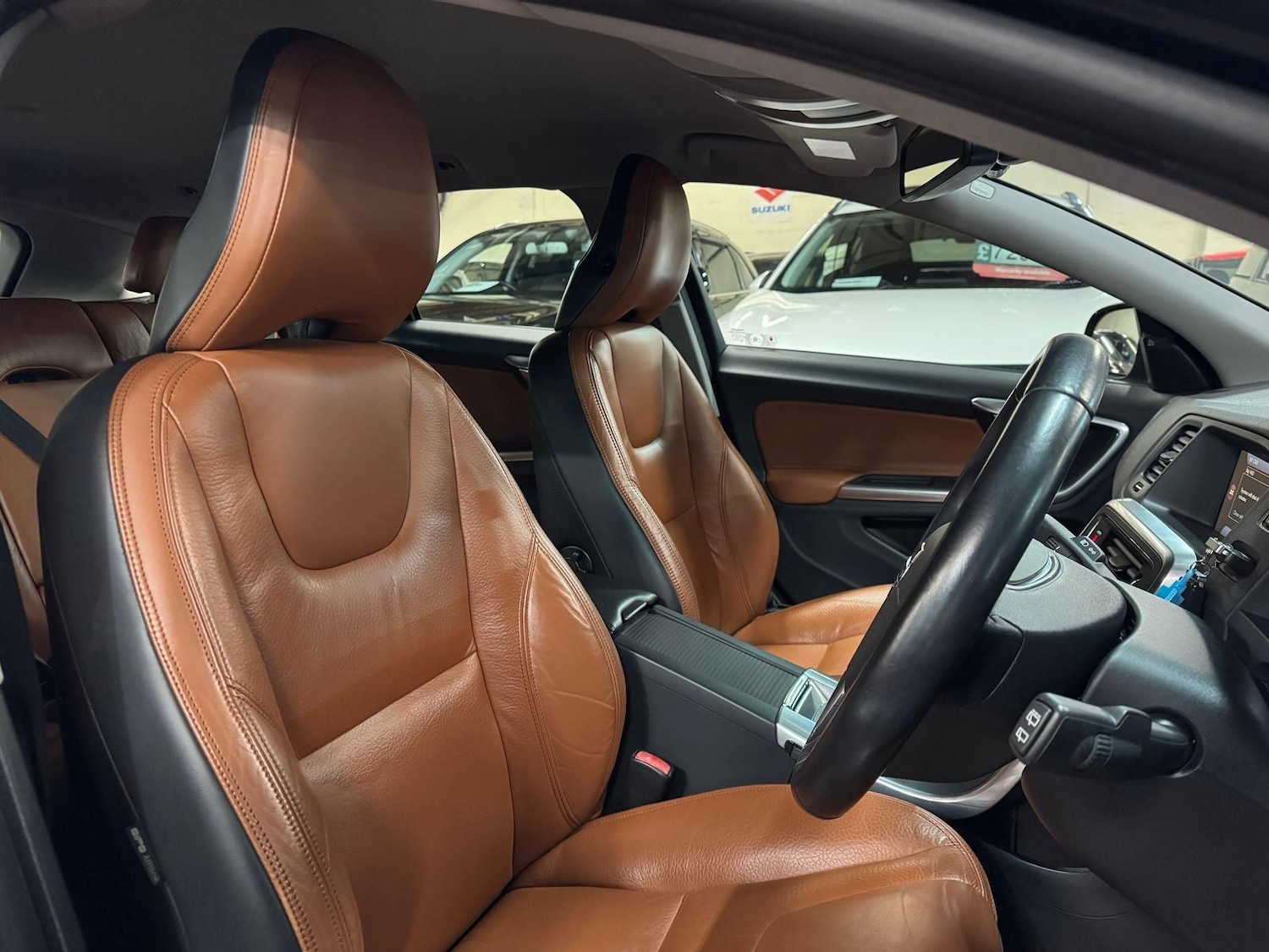 Used Volvo V60 for sale - 77376734: Photo 19