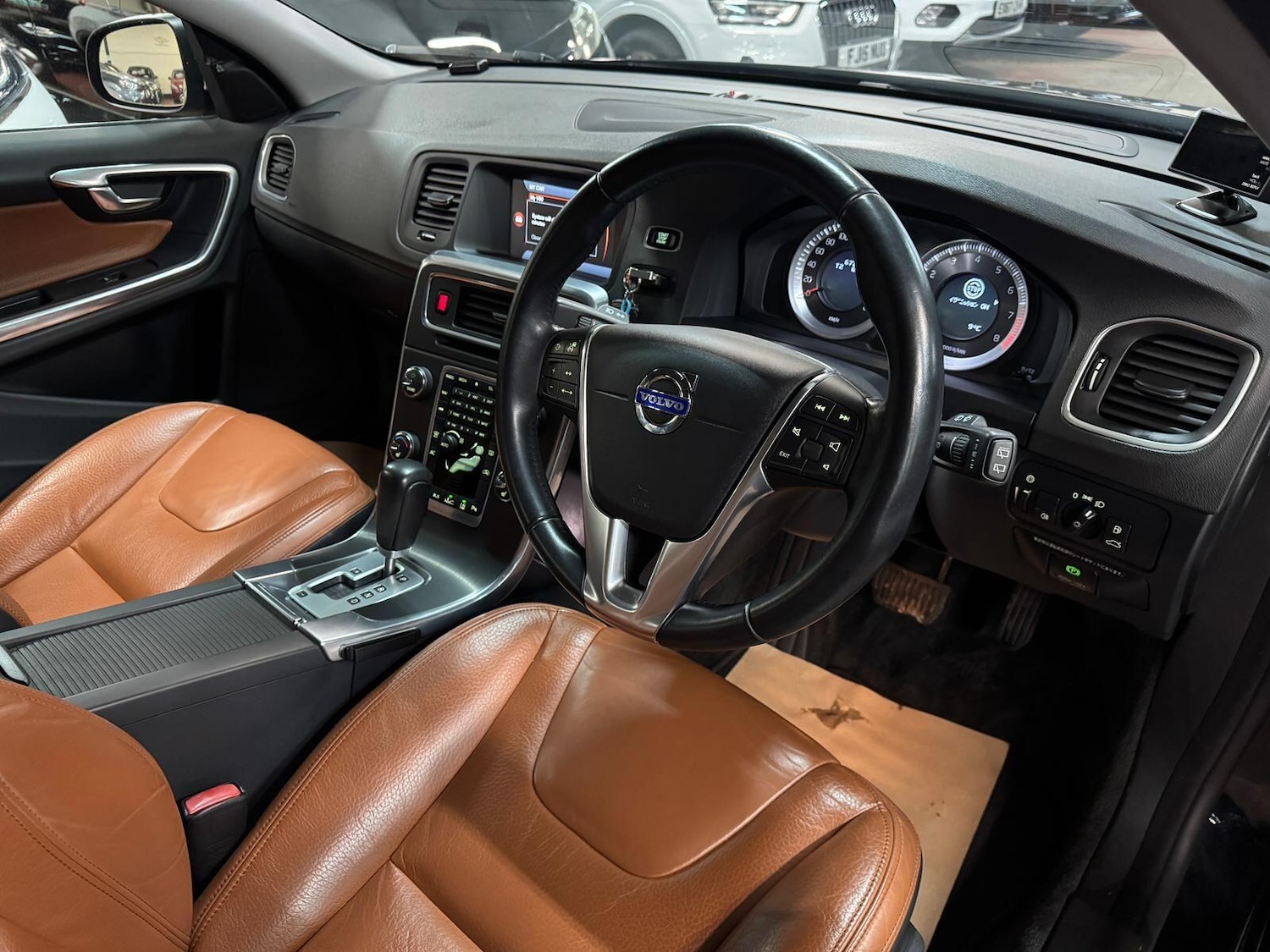 Used Volvo V60 for sale - 77376734: Photo 20