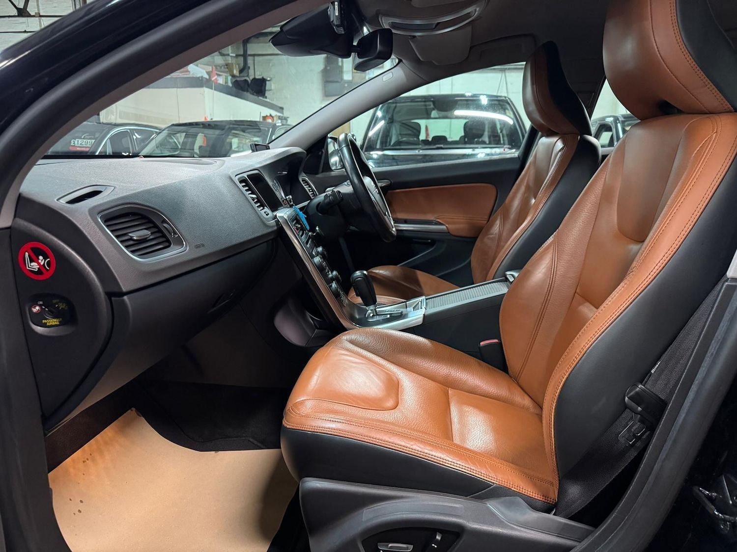 Used Volvo V60 for sale - 77376734: Photo 21