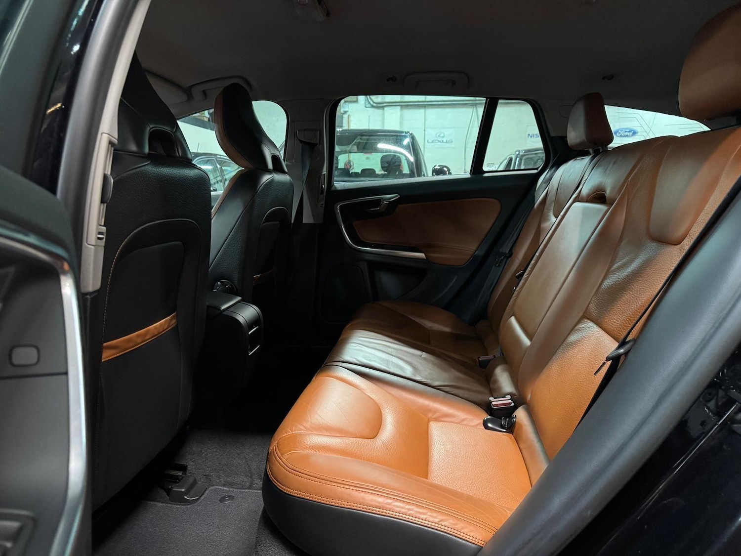 Used Volvo V60 for sale - 77376734: Photo 27