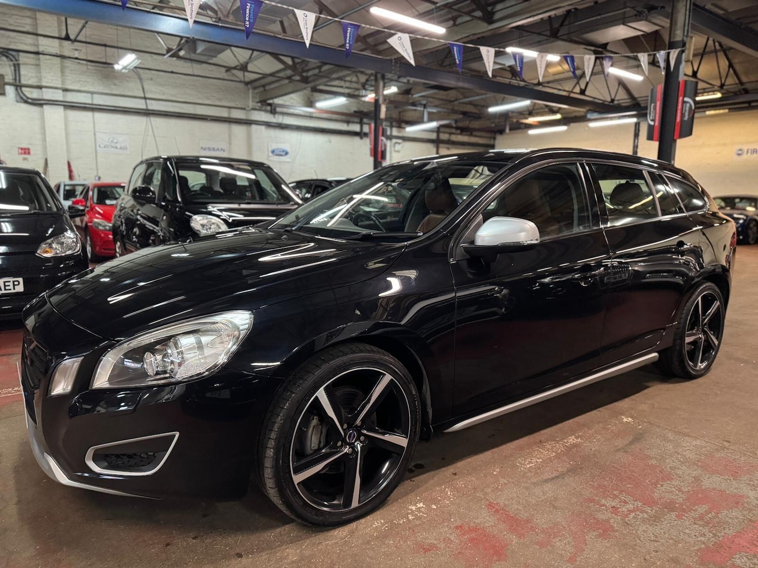 Used Volvo V60 for sale - 77376734: Photo 3