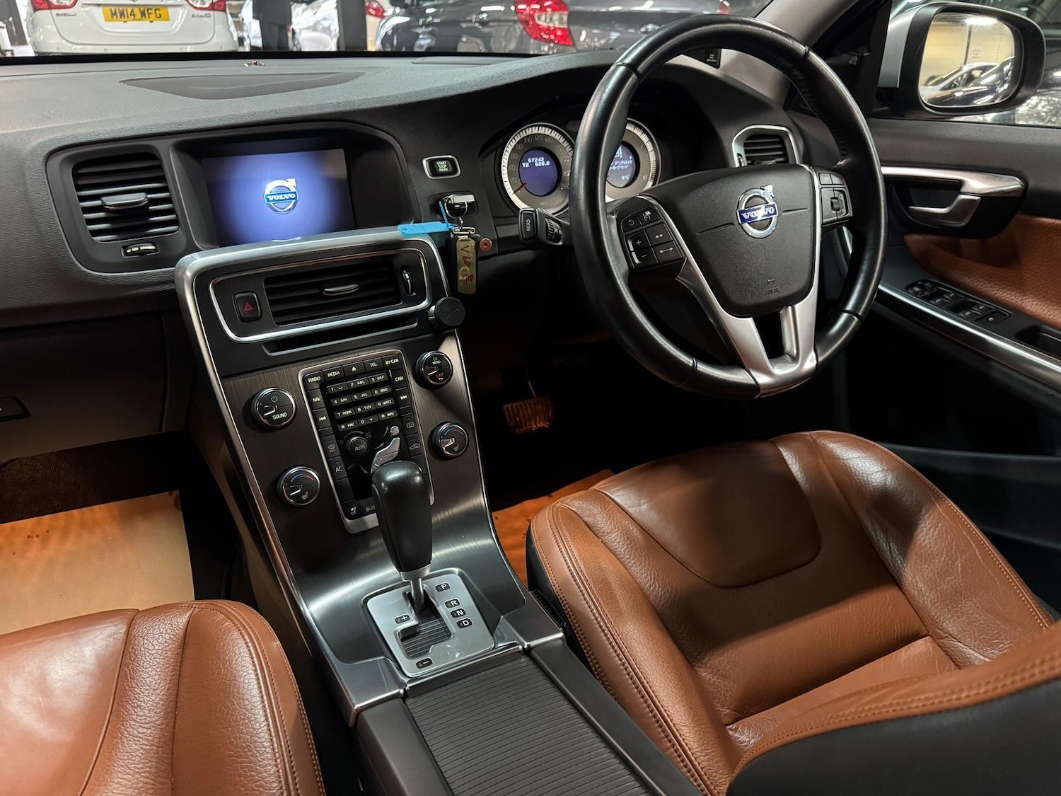 Used Volvo V60 for sale - 77376734: Photo 33