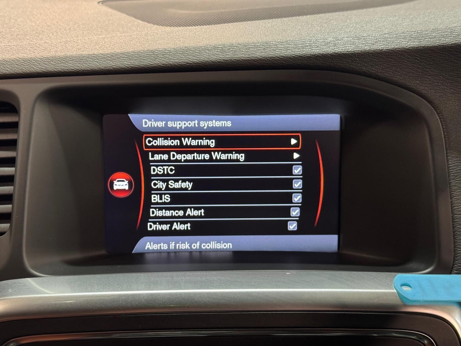 Used Volvo V60 for sale - 77376734: Photo 39