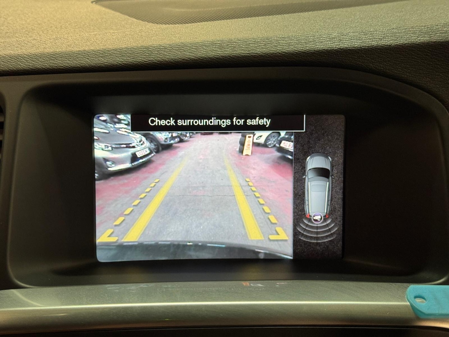 Used Volvo V60 for sale - 77376734: Photo 40