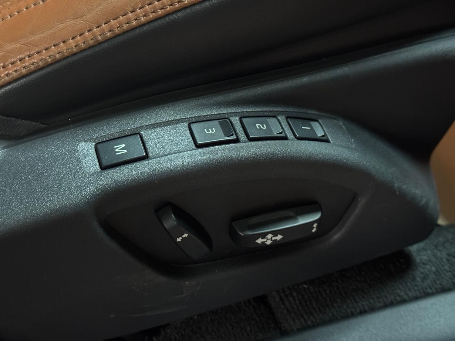 Used Volvo V60 for sale - 77376734: Photo 45