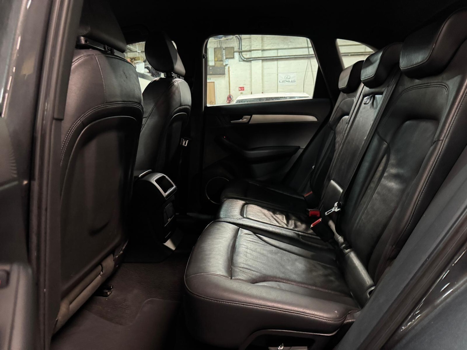 Used Audi Q5 2011 for sale - 76855894: Photo 32