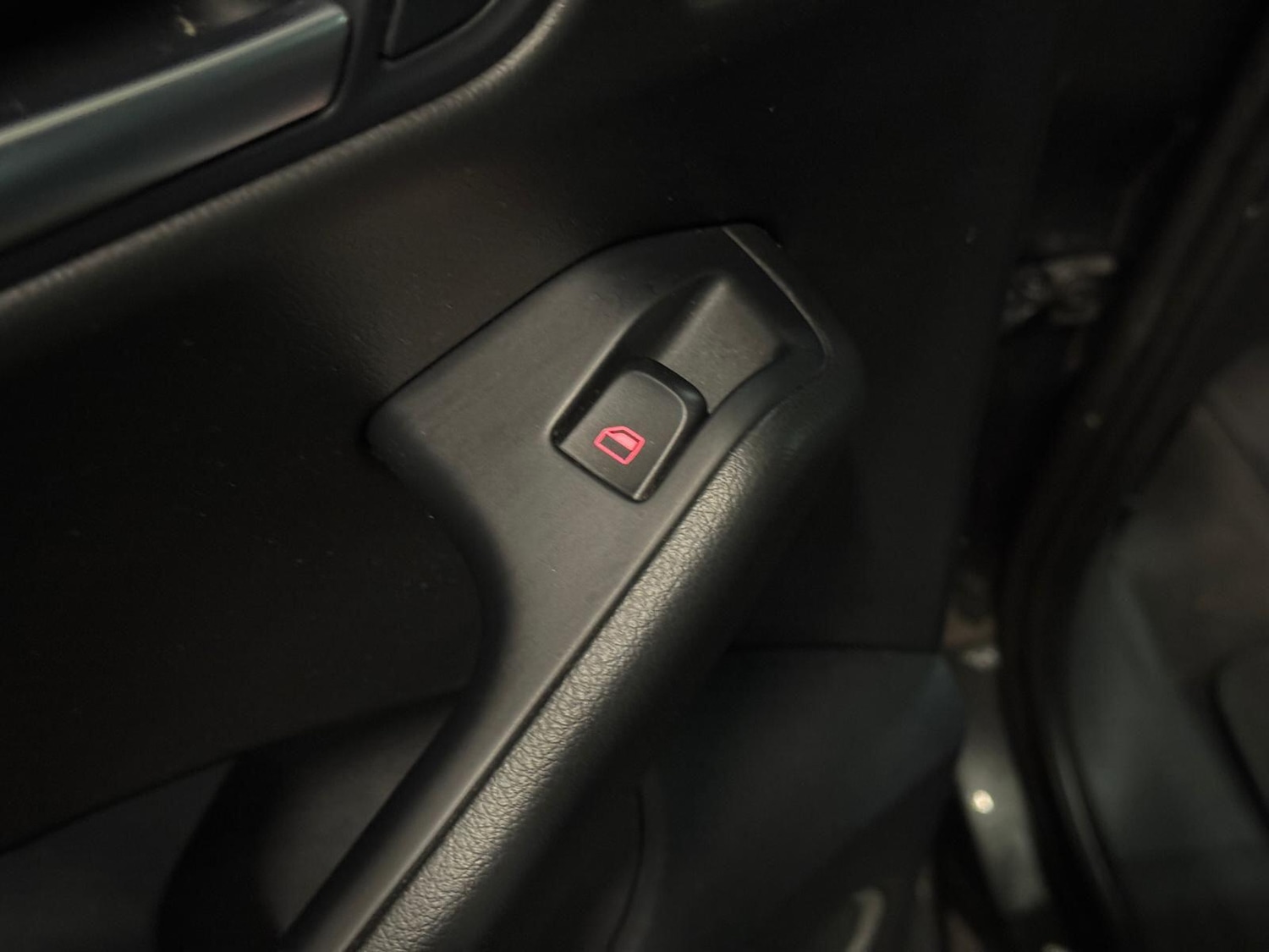 Used Audi Q5 2011 for sale - 76855894: Photo 37