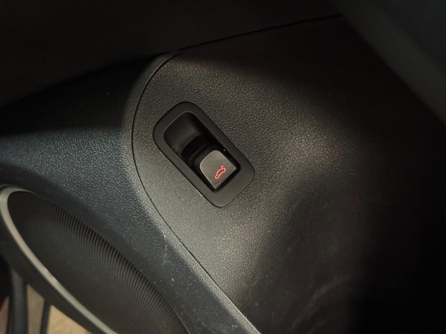 Used Audi Q5 2011 for sale - 76855894: Photo 38