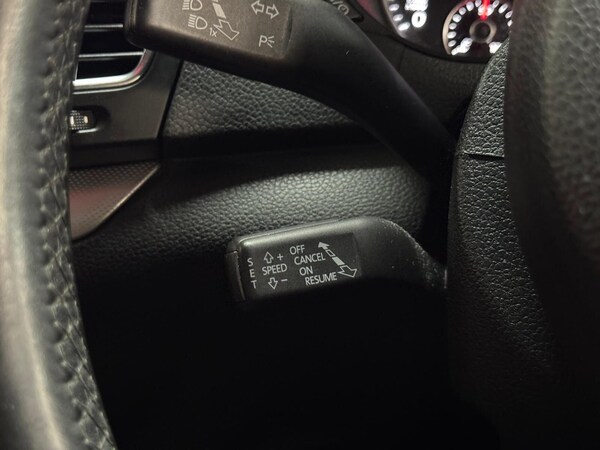 Used Volkswagen Sharan for sale - 76189236: Photo 43