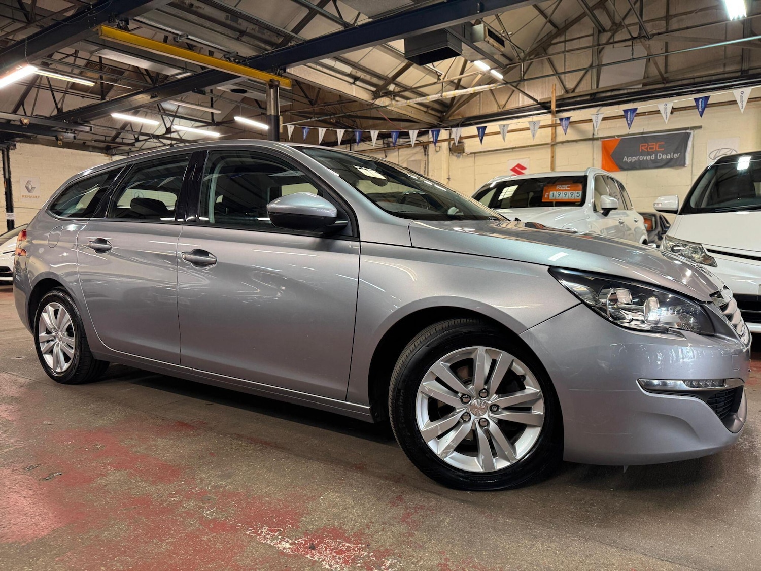 Used Peugeot 308 SW 2017 for sale - 76043376: Photo 12