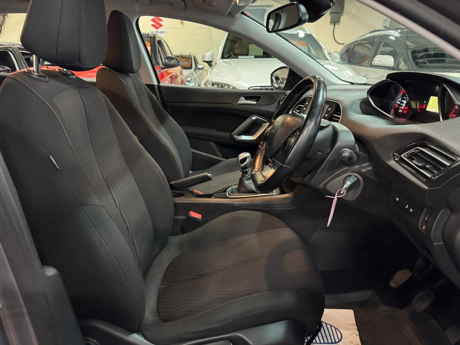 Used Peugeot 308 SW 2017 for sale - 76043376: Photo 13