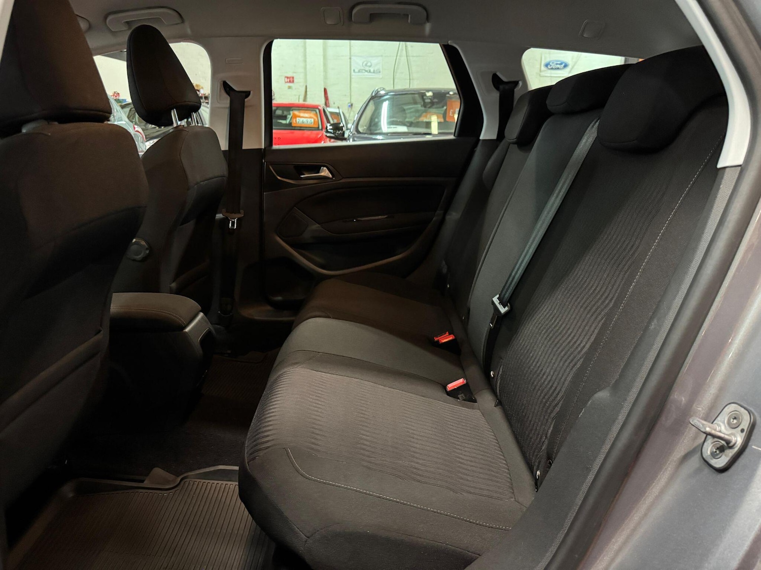 Used Peugeot 308 SW 2017 for sale - 76043376: Photo 23