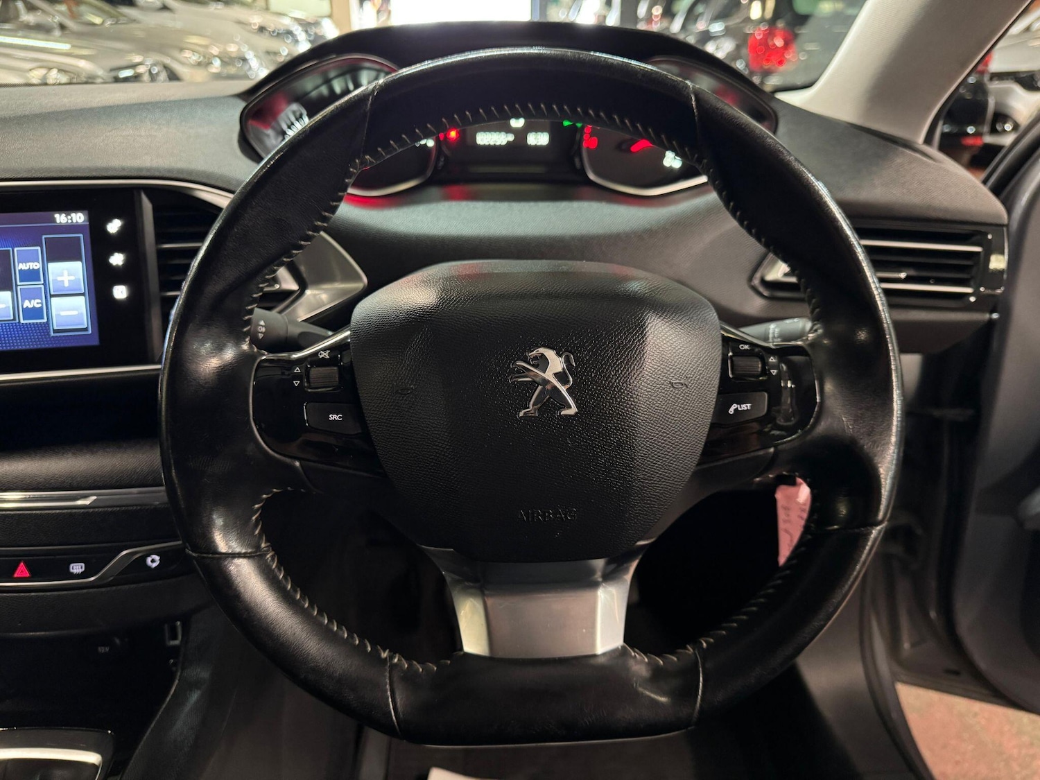 Used Peugeot 308 SW 2017 for sale - 76043376: Photo 28