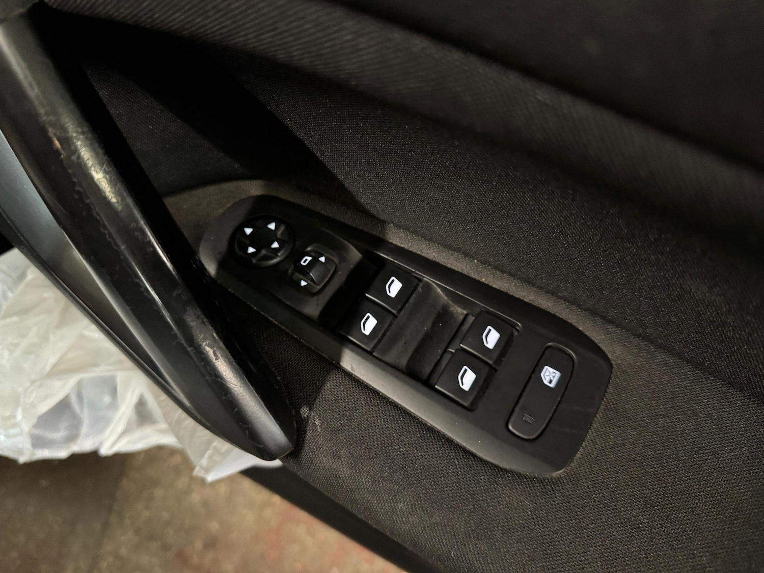 Used Peugeot 308 SW 2017 for sale - 76043376: Photo 32