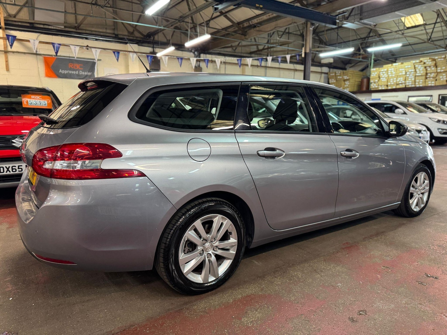 Used Peugeot 308 SW 2017 for sale - 76043376: Photo 4