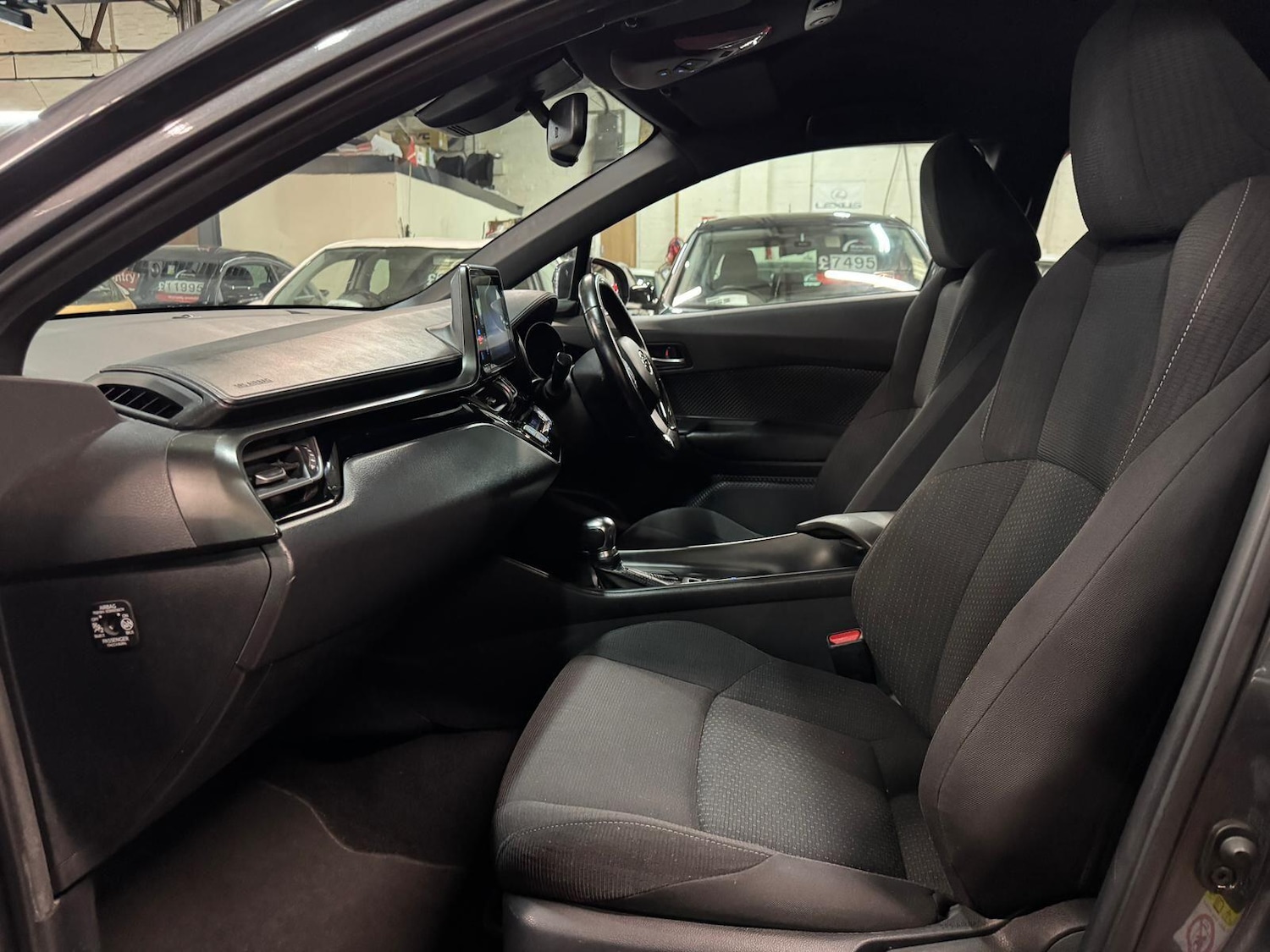 Used Toyota C-HR 2017 for sale - 77050091: Photo 22