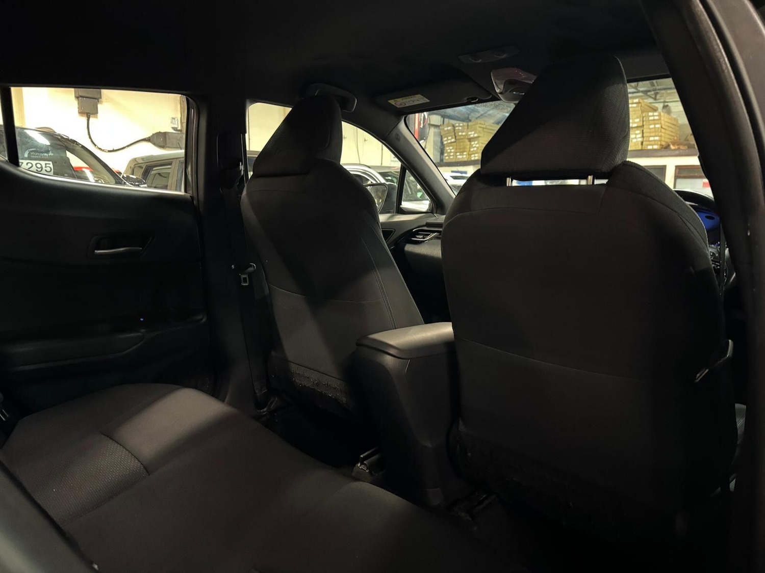 Used Toyota C-HR 2017 for sale - 77050091: Photo 27