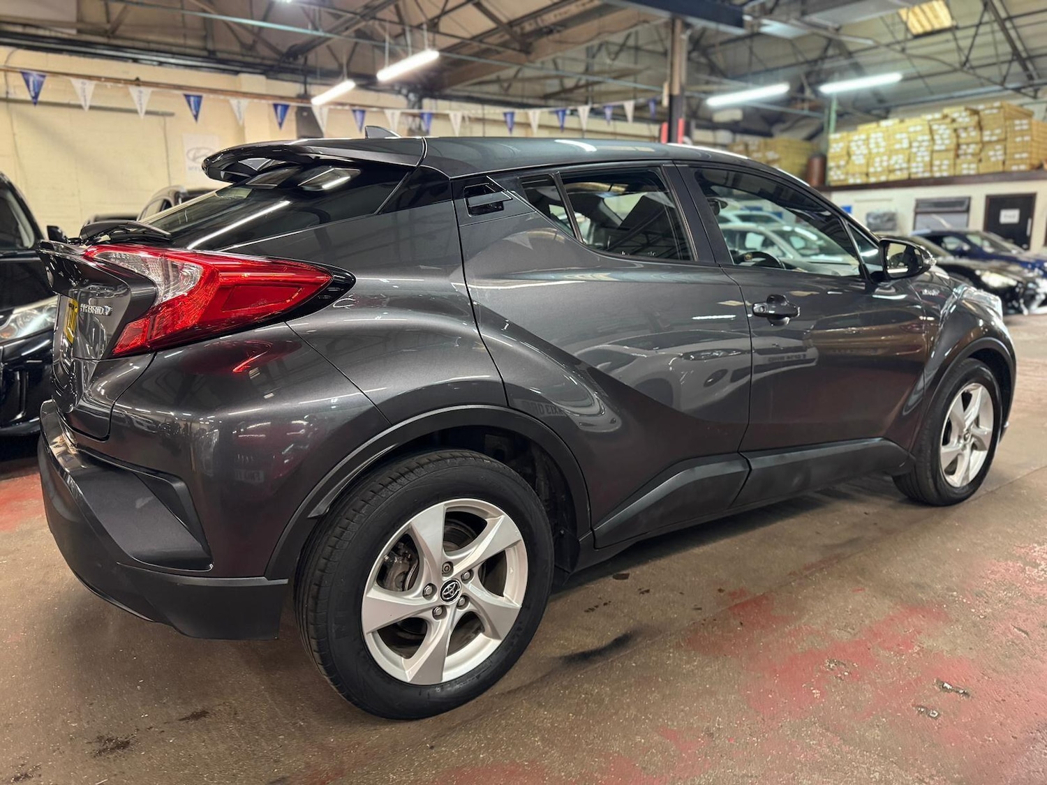 Used Toyota C-HR 2017 for sale - 77050091: Photo 6