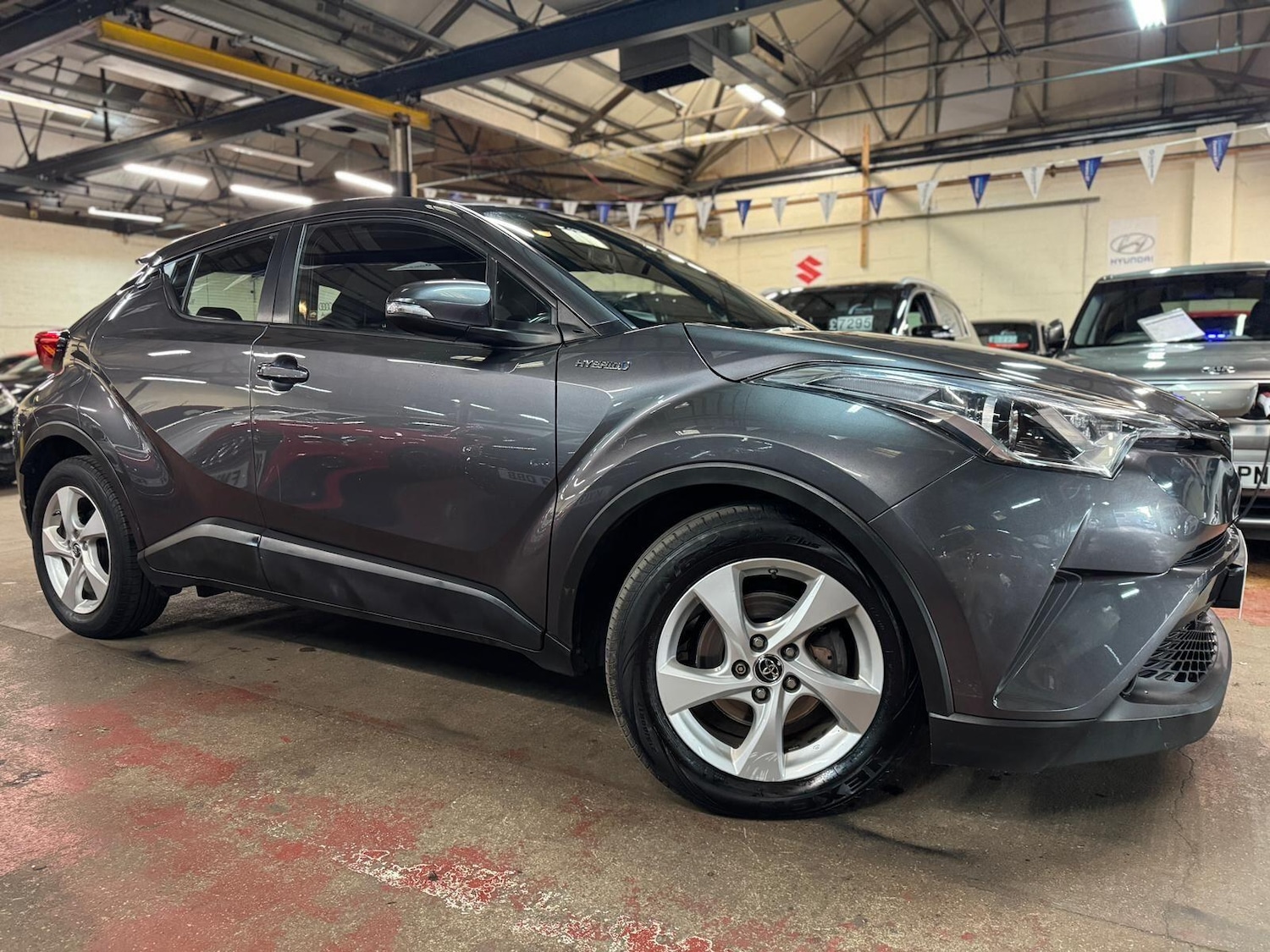 Used Toyota C-HR 2017 for sale - 77050091: Photo 8