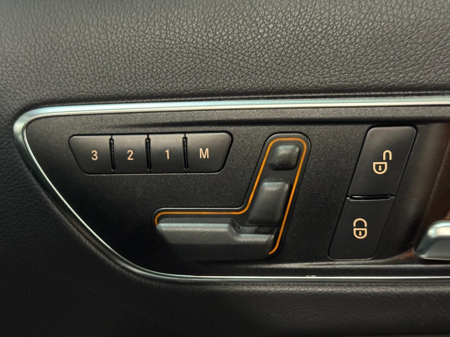 Used Mercedes-Benz A-Class for sale - 77175688: Photo 42