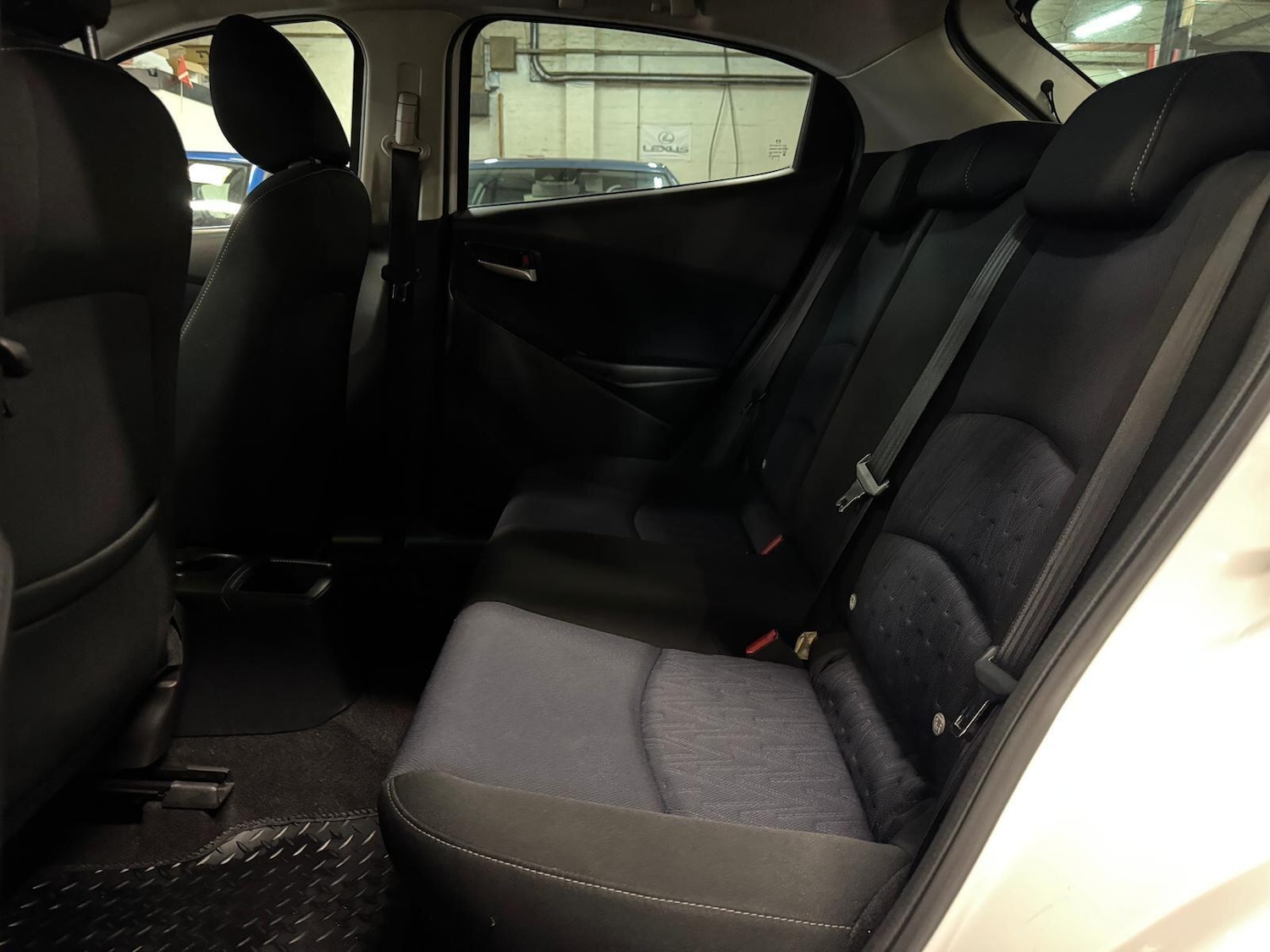 Used Mazda Mazda2 2015 for sale - 78085831: Photo 27