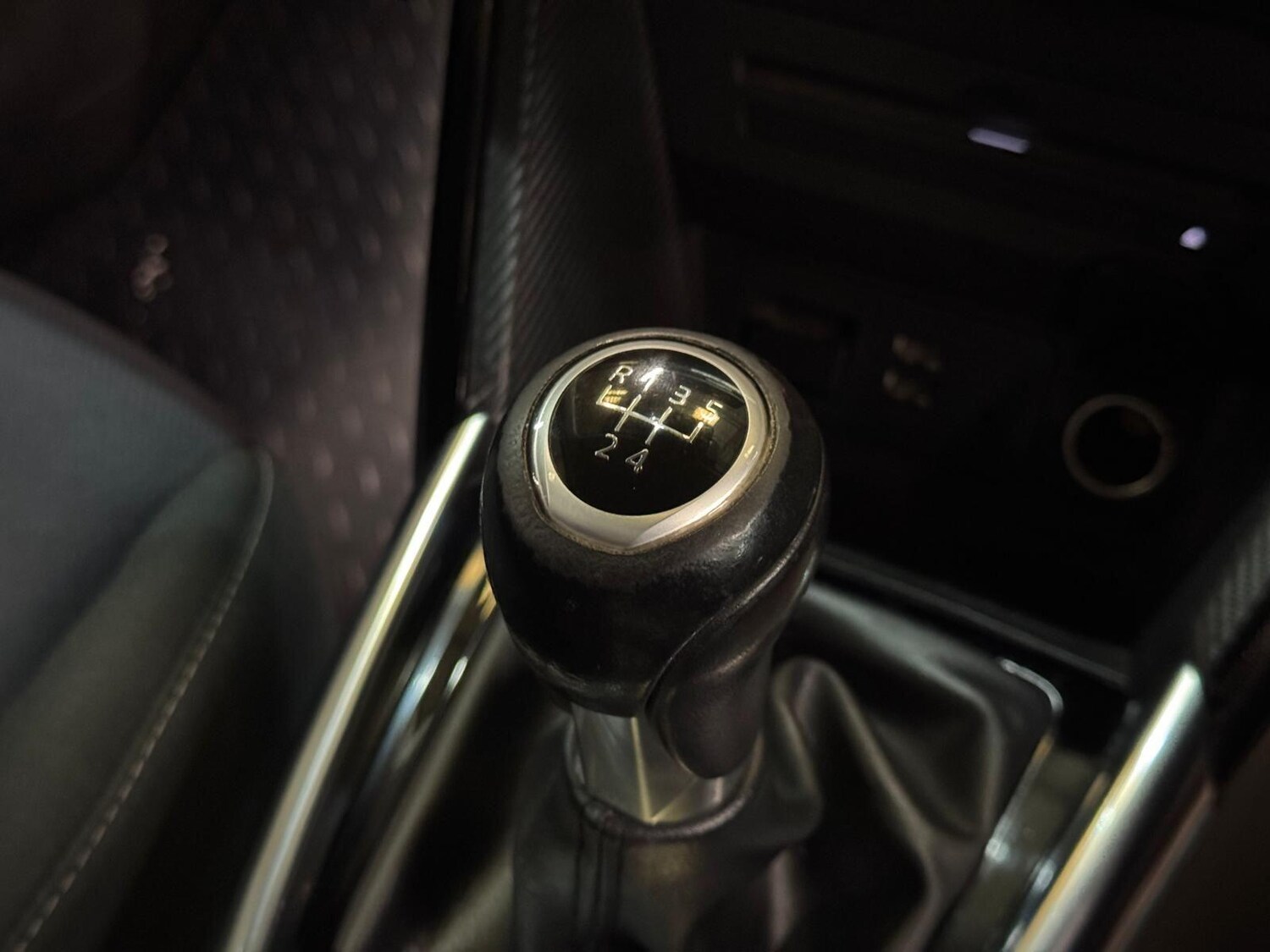 Used Mazda Mazda2 2015 for sale - 78085831: Photo 31