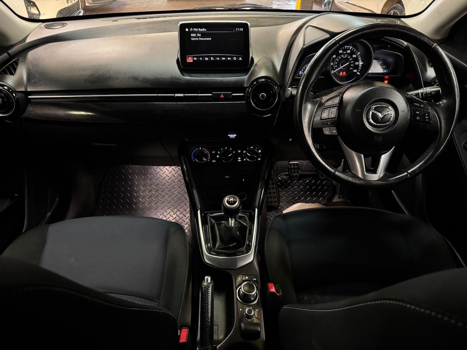 Used Mazda Mazda2 2015 for sale - 78085831: Photo 32