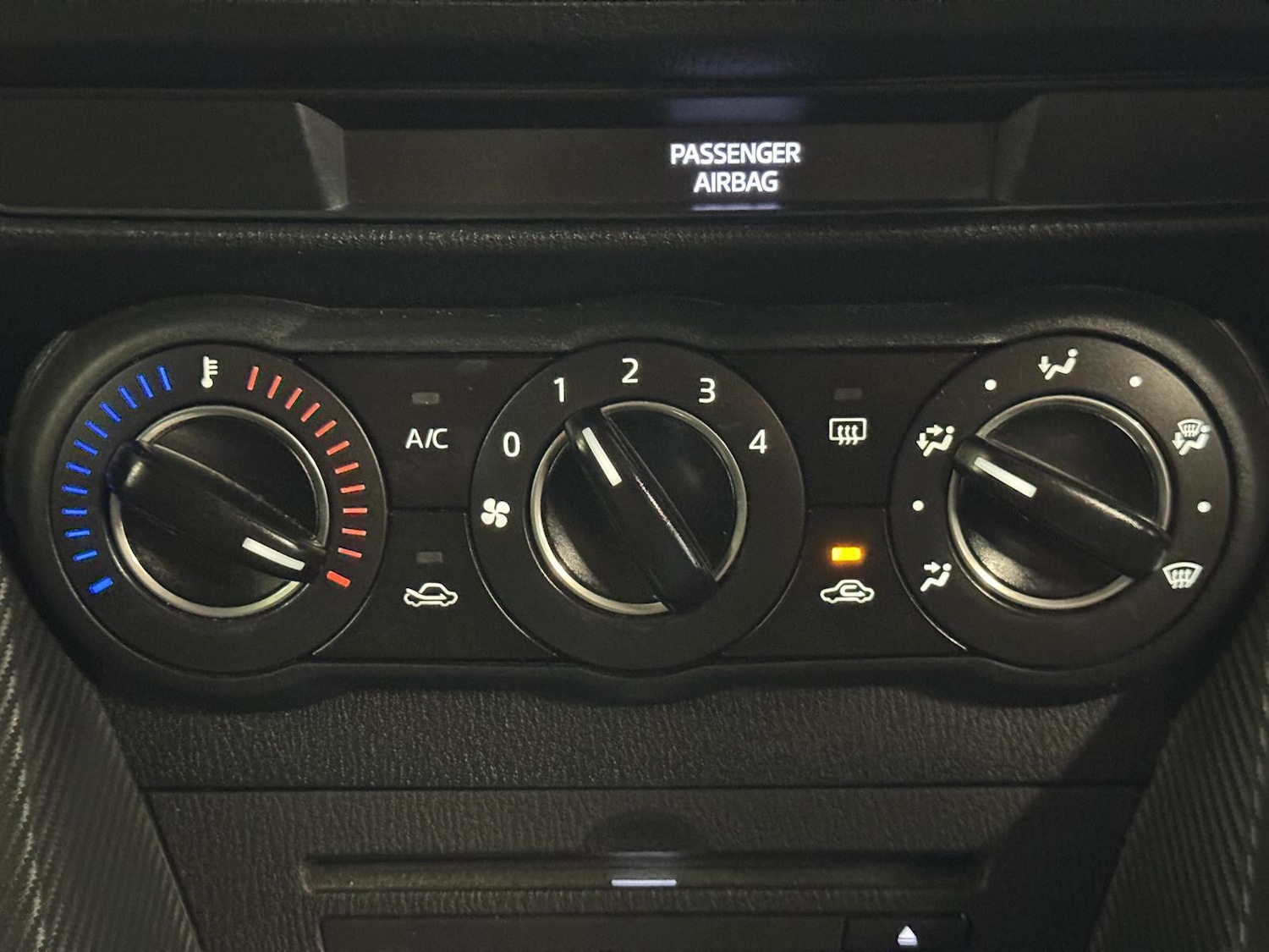 Used Mazda Mazda2 2015 for sale - 78085831: Photo 35