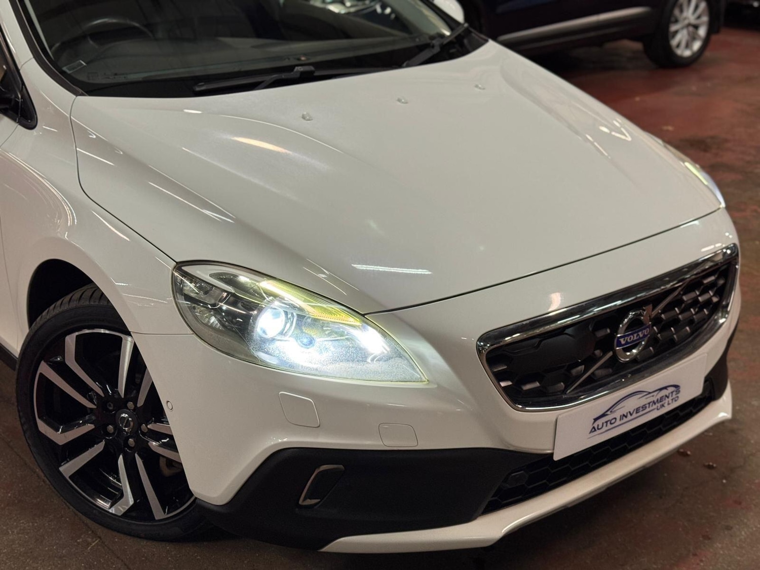 Used Volvo V40 Cross Country for sale - 76899423: Photo 10