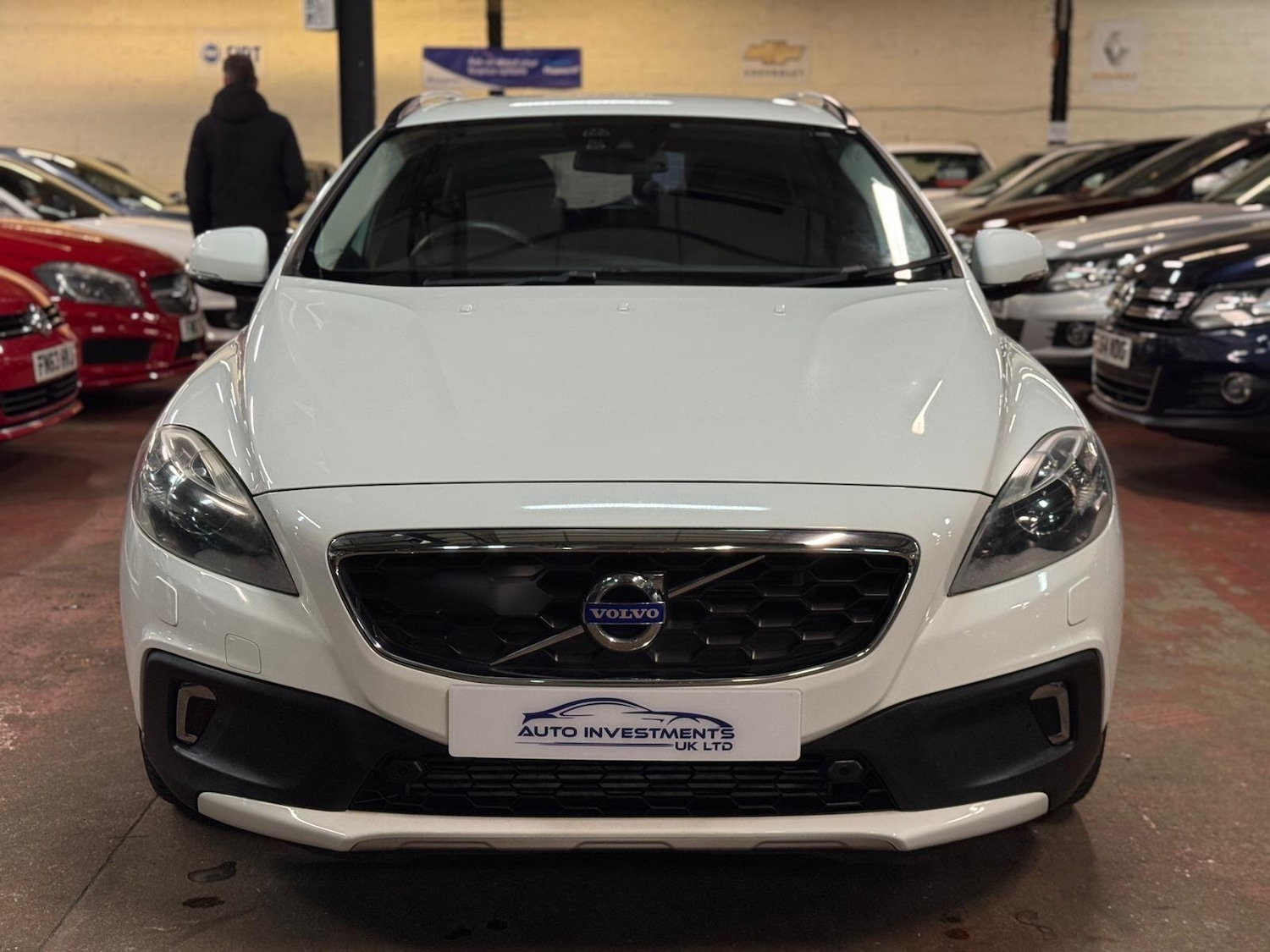 Used Volvo V40 Cross Country for sale - 76899423: Photo 2