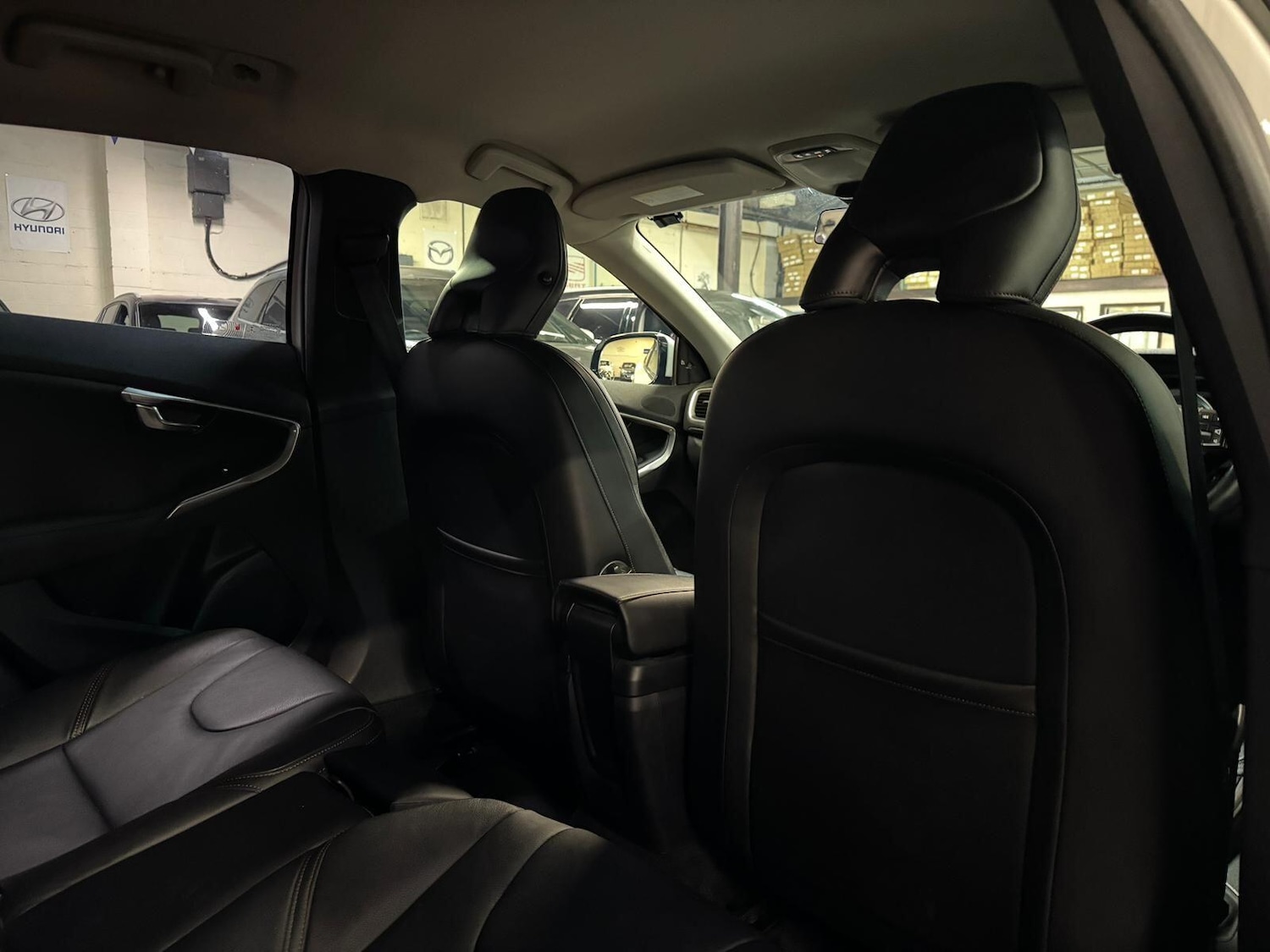 Used Volvo V40 Cross Country for sale - 76899423: Photo 26