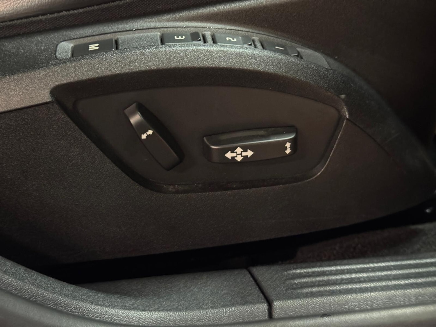 Used Volvo V40 Cross Country for sale - 76899423: Photo 43