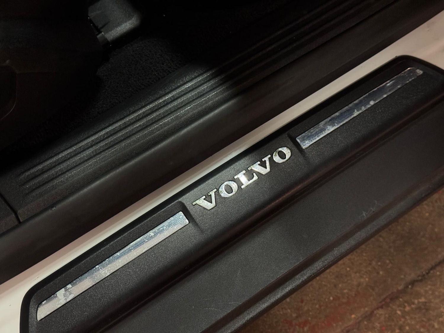 Used Volvo V40 Cross Country for sale - 76899423: Photo 44