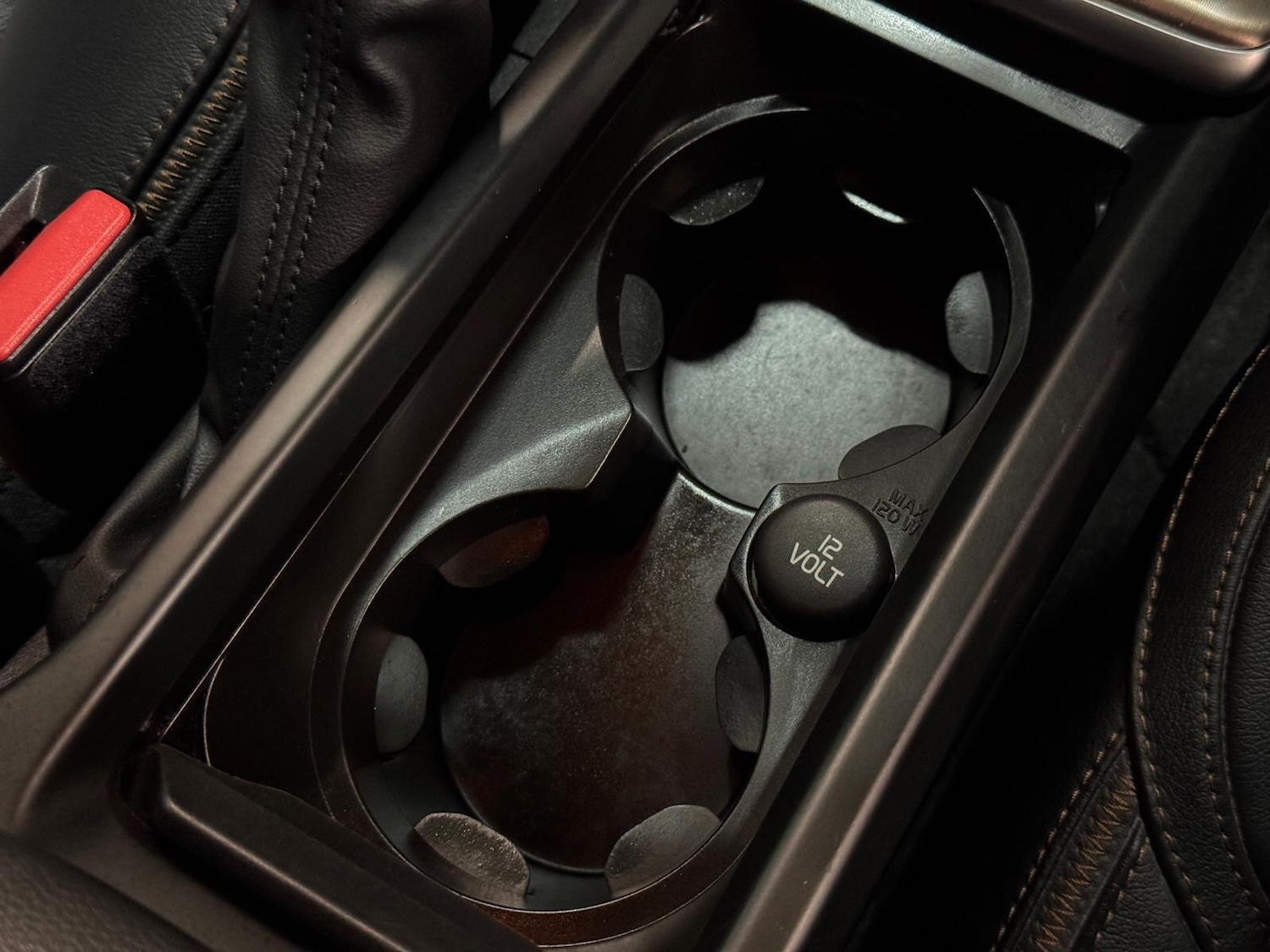 Used Volvo V40 Cross Country for sale - 76899423: Photo 54