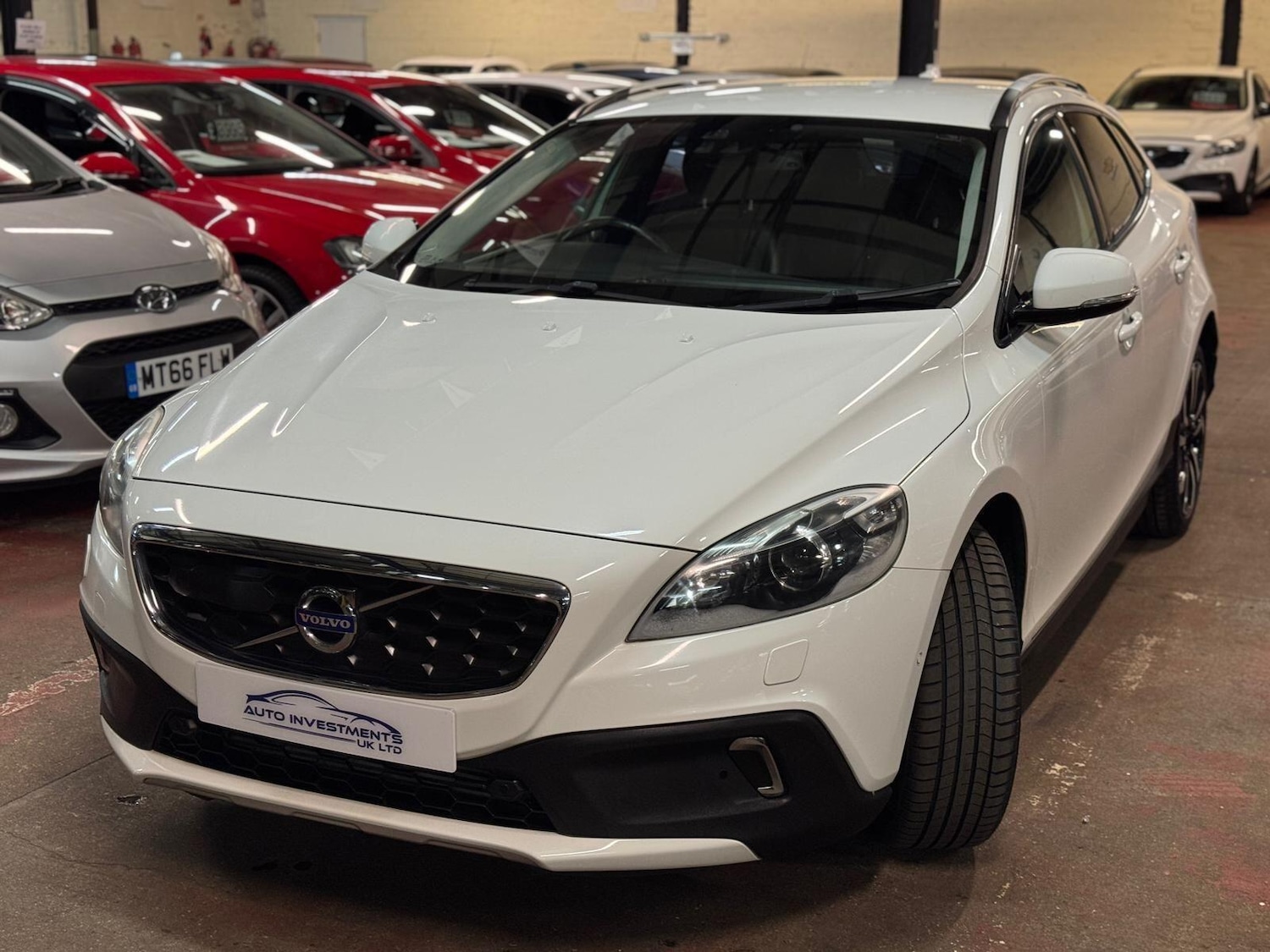 Used Volvo V40 Cross Country for sale - 76899423: Photo 7