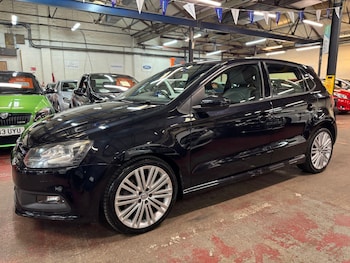 Used Volkswagen Polo 2015 for sale - 75334730: Photo