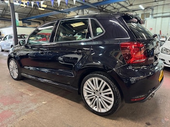 Used Volkswagen Polo 2015 for sale - 75334730: Photo