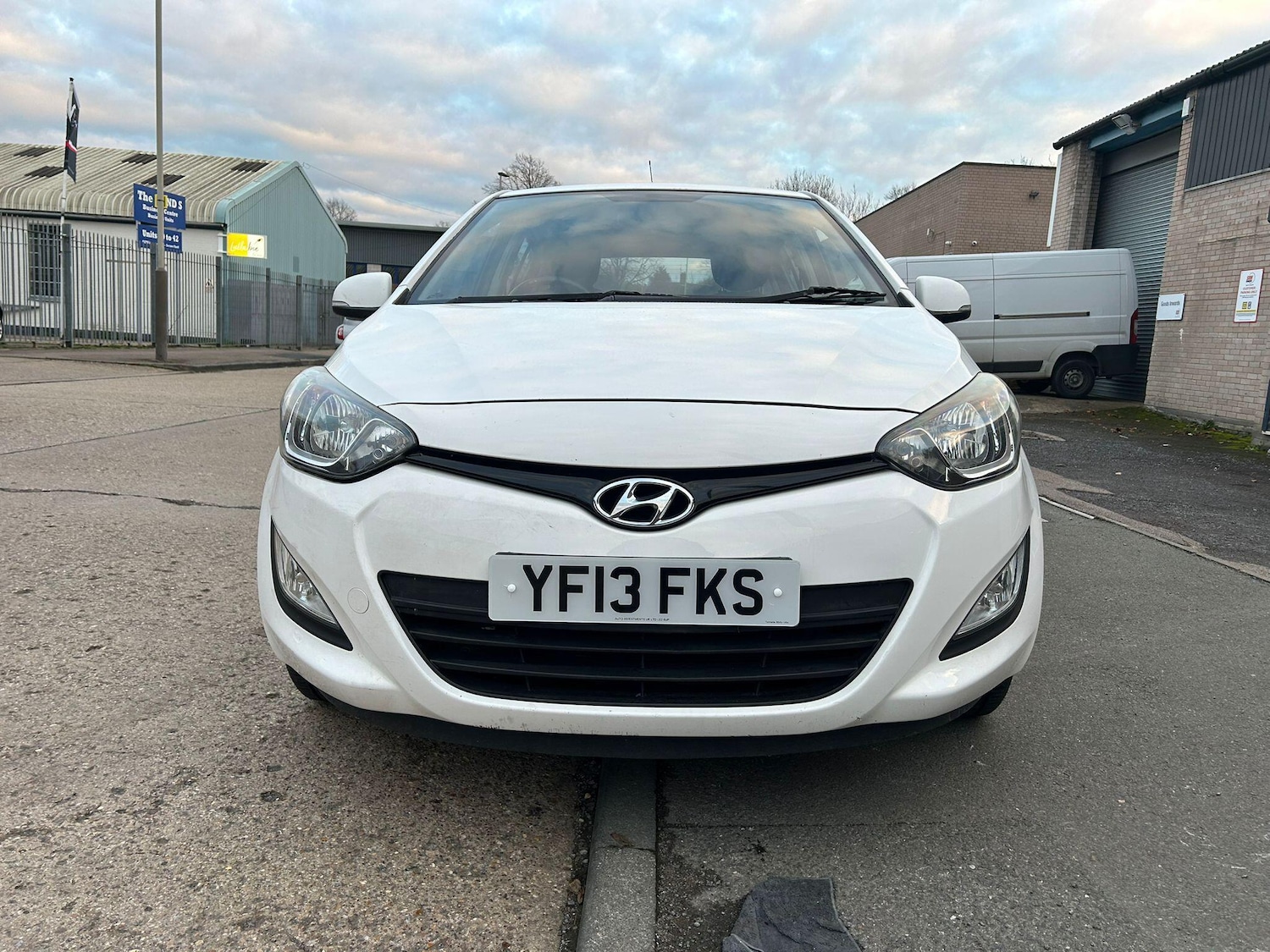 Used Hyundai i20 2013 for sale - 76521801: Photo 2