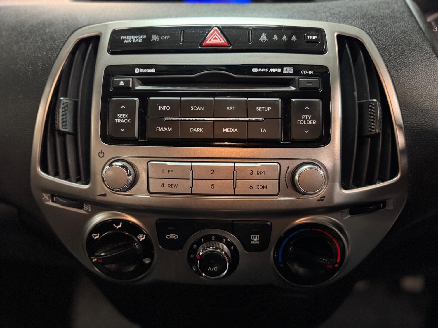 Used Hyundai i20 2013 for sale - 76521801: Photo 22