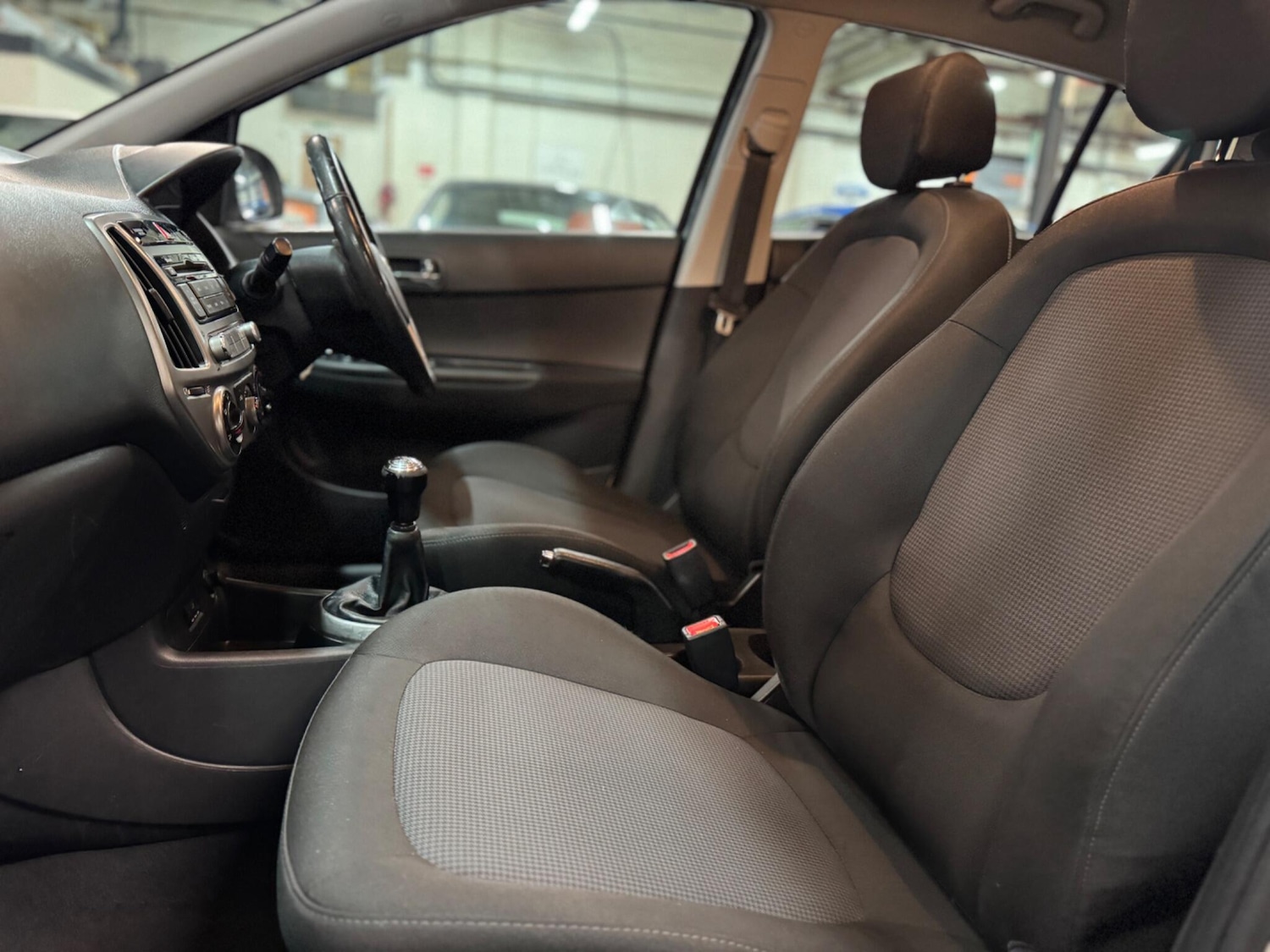 Used Hyundai i20 2013 for sale - 76521801: Photo 24