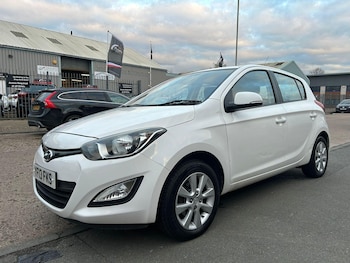 Used Hyundai i20 2013 for sale - 76521801: Photo