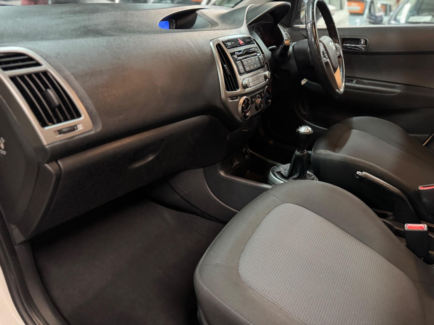 Used Hyundai i20 2013 for sale - 76521801: Photo 9