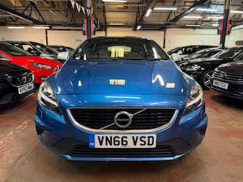 Used Volvo V40 2016 for sale - 79634440: Photo