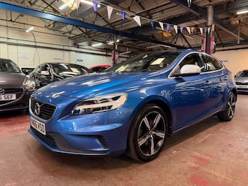 Used Volvo V40 2016 for sale - 79634440: Photo