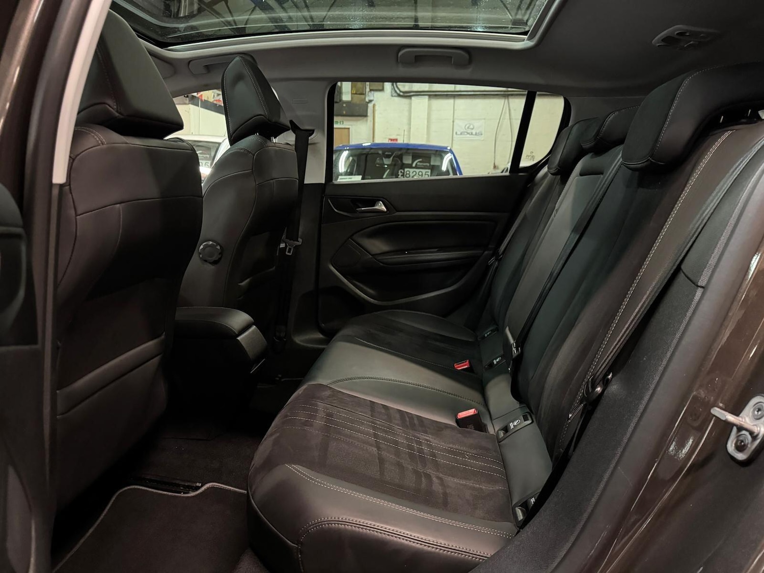 Used Peugeot 308 2014 for sale - 76399079: Photo 26