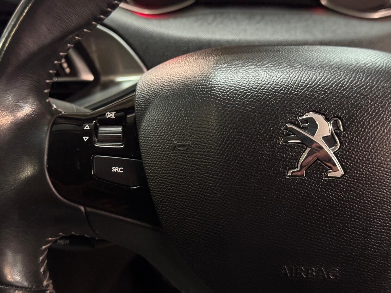 Used Peugeot 308 2014 for sale - 76399079: Photo 35