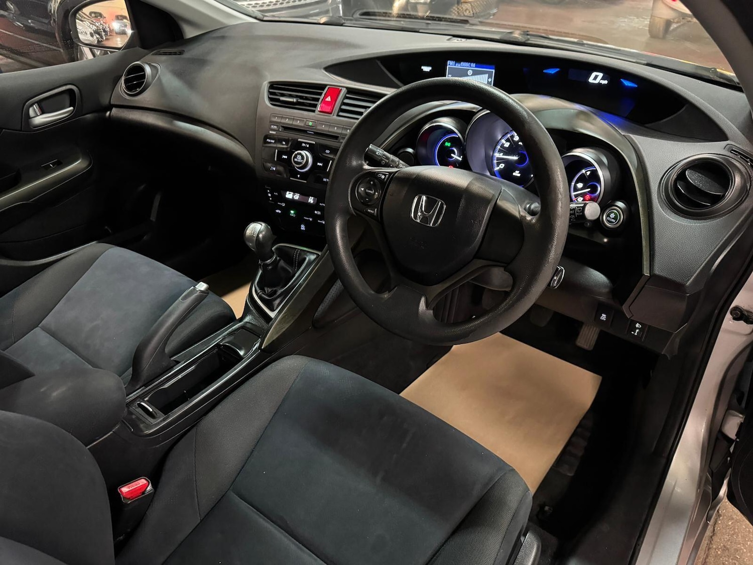 Used Honda Civic 2013 for sale - 76200967: Photo 19