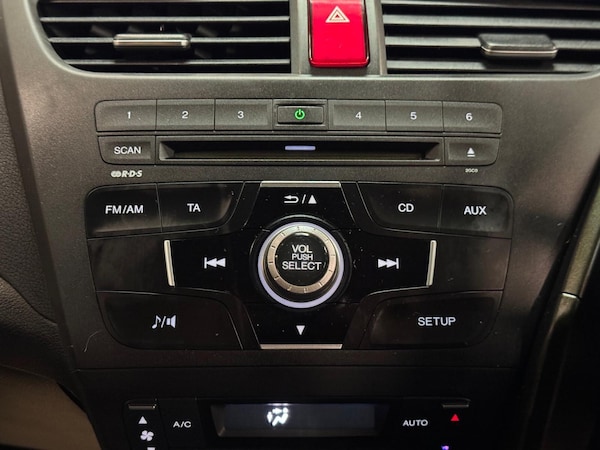 Used Honda Civic 2013 for sale - 76200967: Photo 40