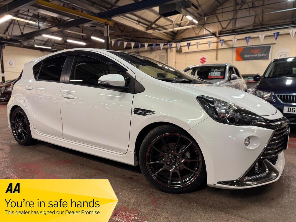 Used Toyota Aqua for sale - 76476560: Photo 1